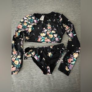 O'Neill
Girls' Rosetta Long Sleeve Crop Two Piece Bikini Set